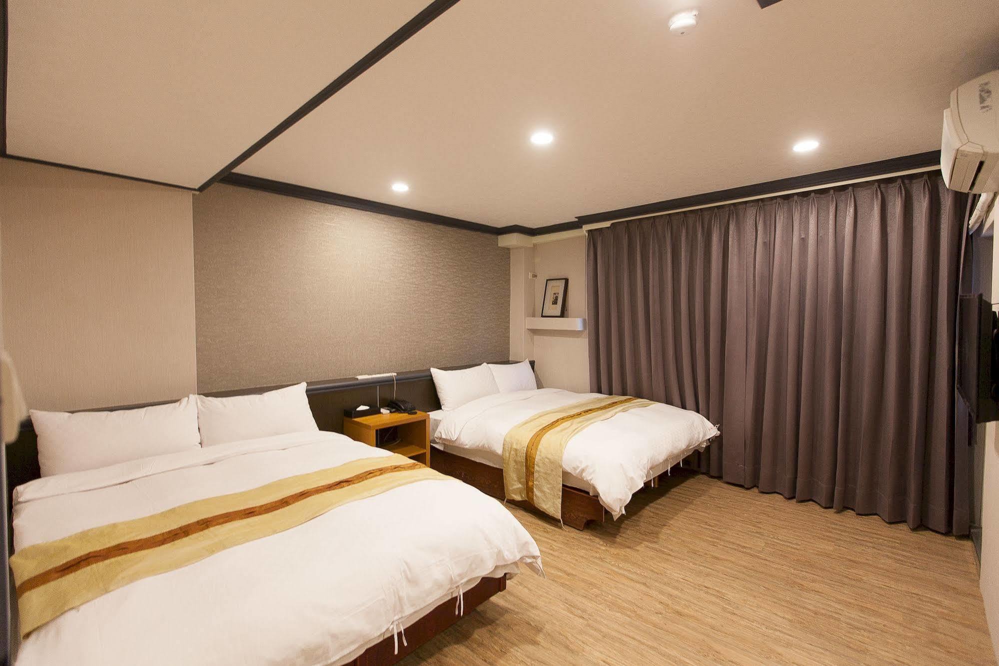 ออริจินัล ฮอตสปริง โฮเต็ล Hotel เจียวซี ภายนอก รูปภาพ